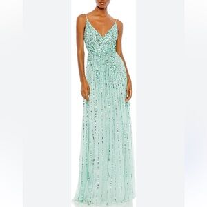 Mac Duggal size 12 NWT Elegant Mint Green Sequin A Line Gown